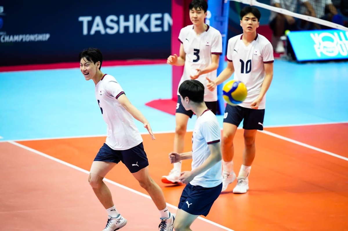 미국과 경기를 펼친 한국 U-19 남자배구 대표팀 선수들