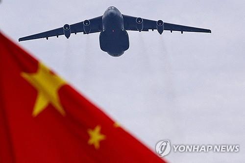 중국 전승 80주년 열병식 예행 연습에 등장한 윈(Y)-20 수송기