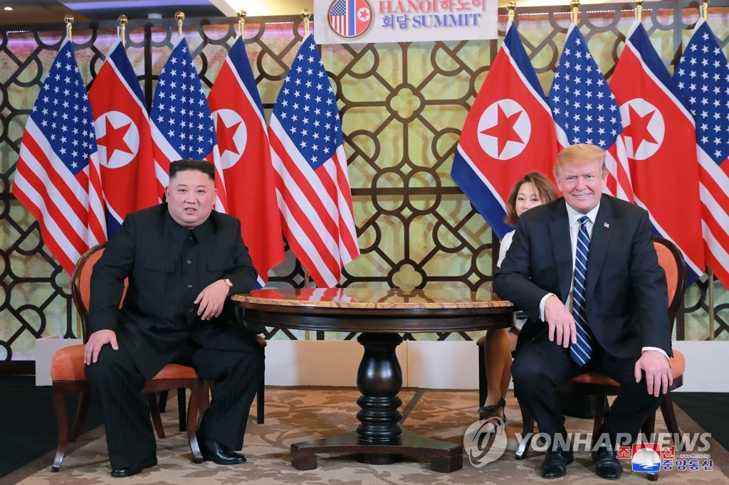 2019년 2월 하노이서 만난 김정은과 트럼프