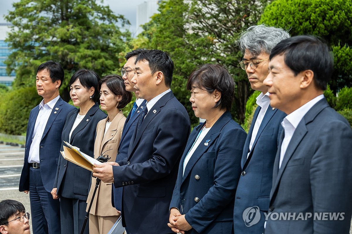 법사위 현장검증 마치고 브리핑하는 김용민 간사