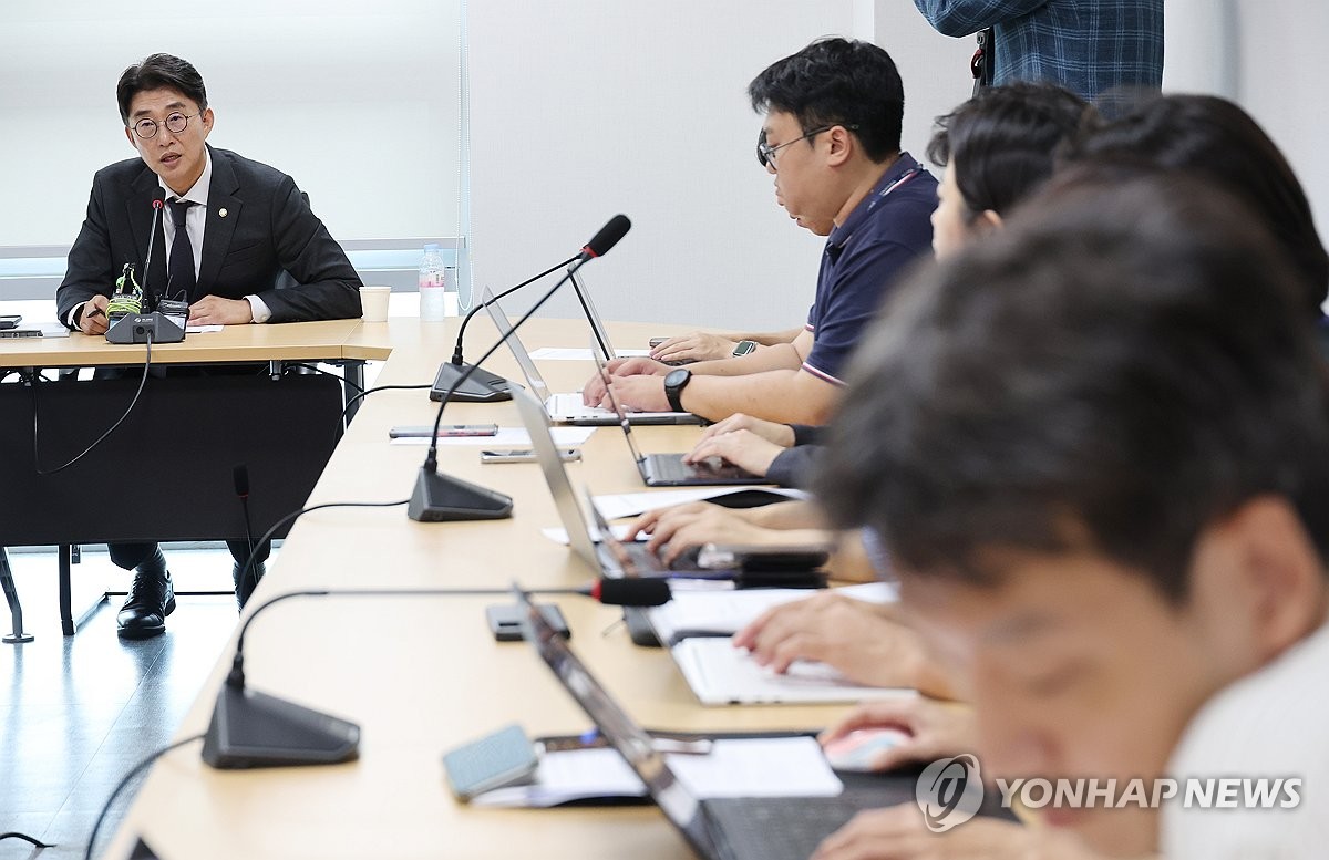 더불어민주당 언론개혁특별위원회 기자설명회