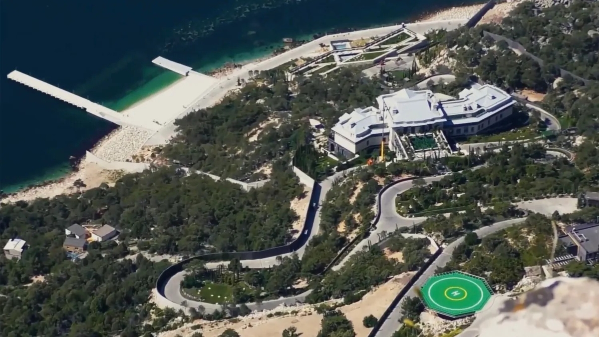 FBK 보고서에 등장하는 푸틴 대통령의 '초호화 별장'