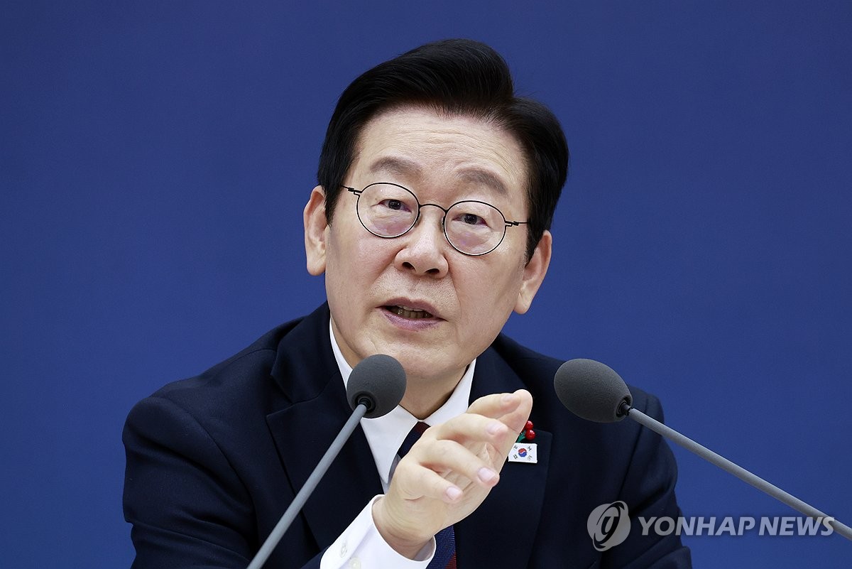 취임 후 첫 업무보고, 발언하는 이재명 대통령