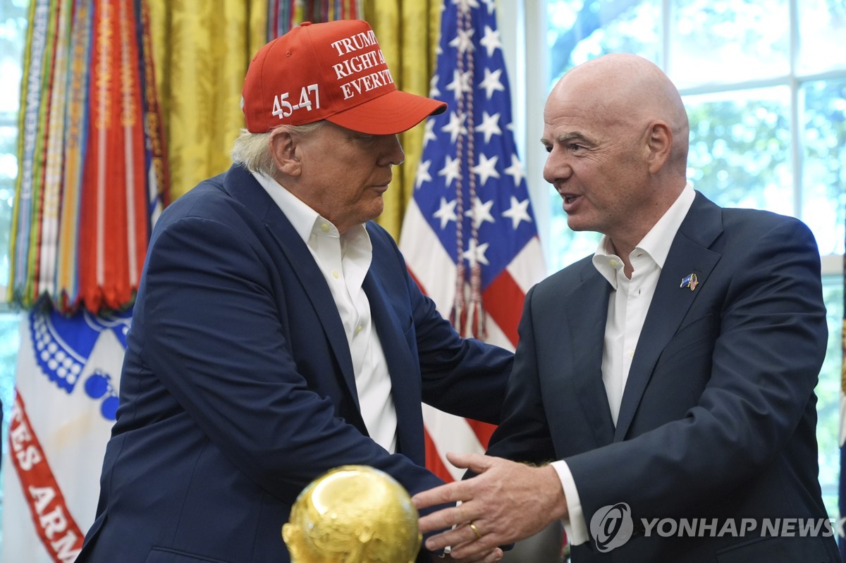 도널드 트럼프 미국 대통령과 잔니 인판티노 FIFA 회장