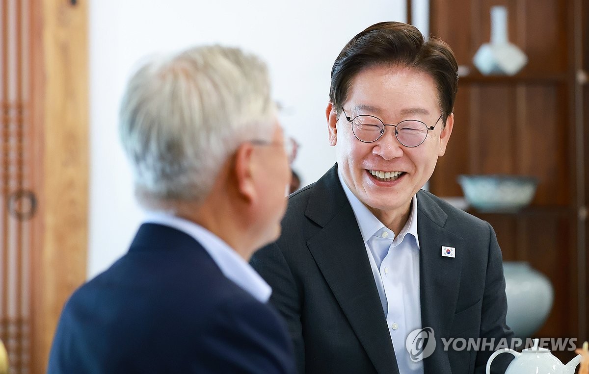 이재명 대통령ㆍ문재인 전 대통령, 오찬회동